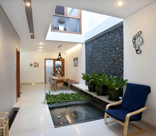 Sắp xếp nội thất hợp lý, tạo không gian diện tích cho thiết kế giếng trời đẹp